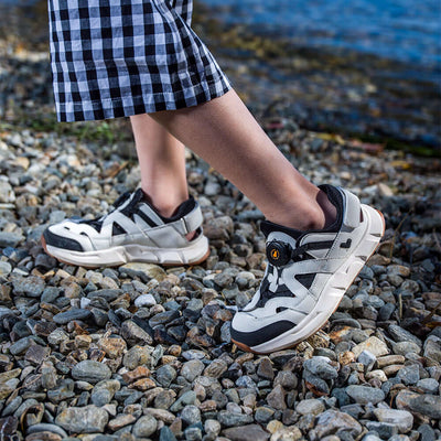 Outdoor Non-Slip Breathable Soft-Sole Walking Shoes-4